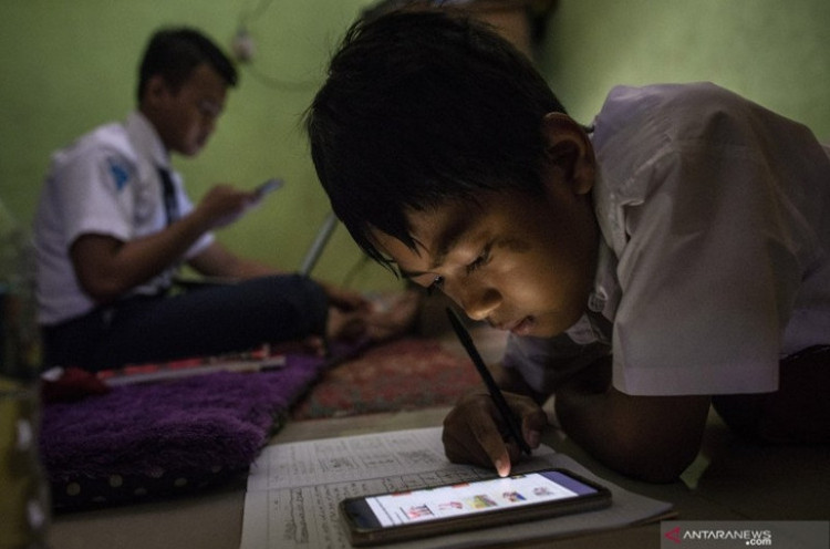 Anies Diminta Kaji Secara Mendalam Rencana Sekolah Tatap Muka di DKI Jakarta