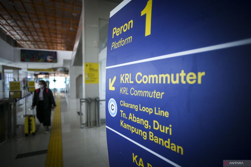 Penumpang KRL Makin Padat, PT KCI Optimalkan 31 Perjalanan Pengumpan