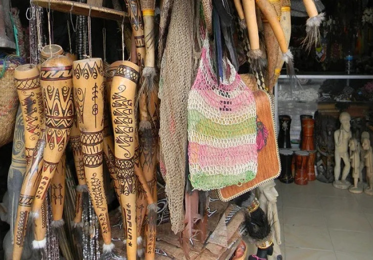 Menilik Makna dari Pakaian Tradisional Koteka asal Papua