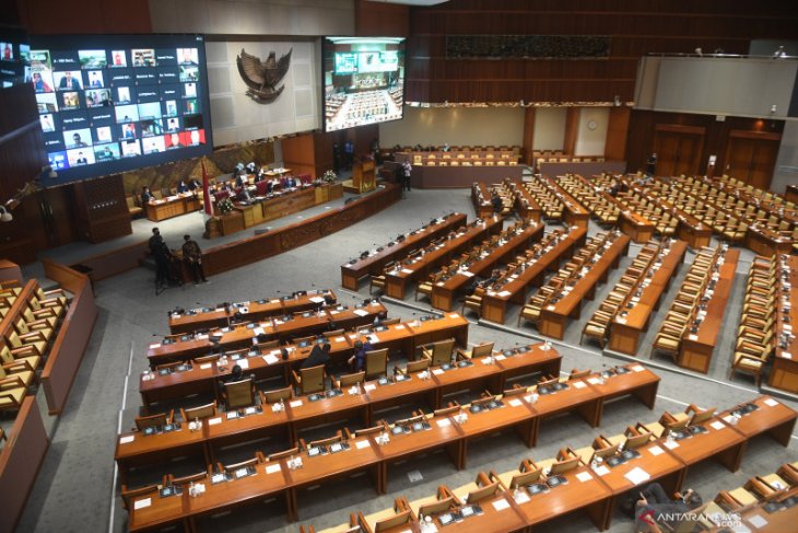 Abaikan Imbauan Jokowi, Bappenas Boyong Pansus RUU IKN ke Kazakhstan