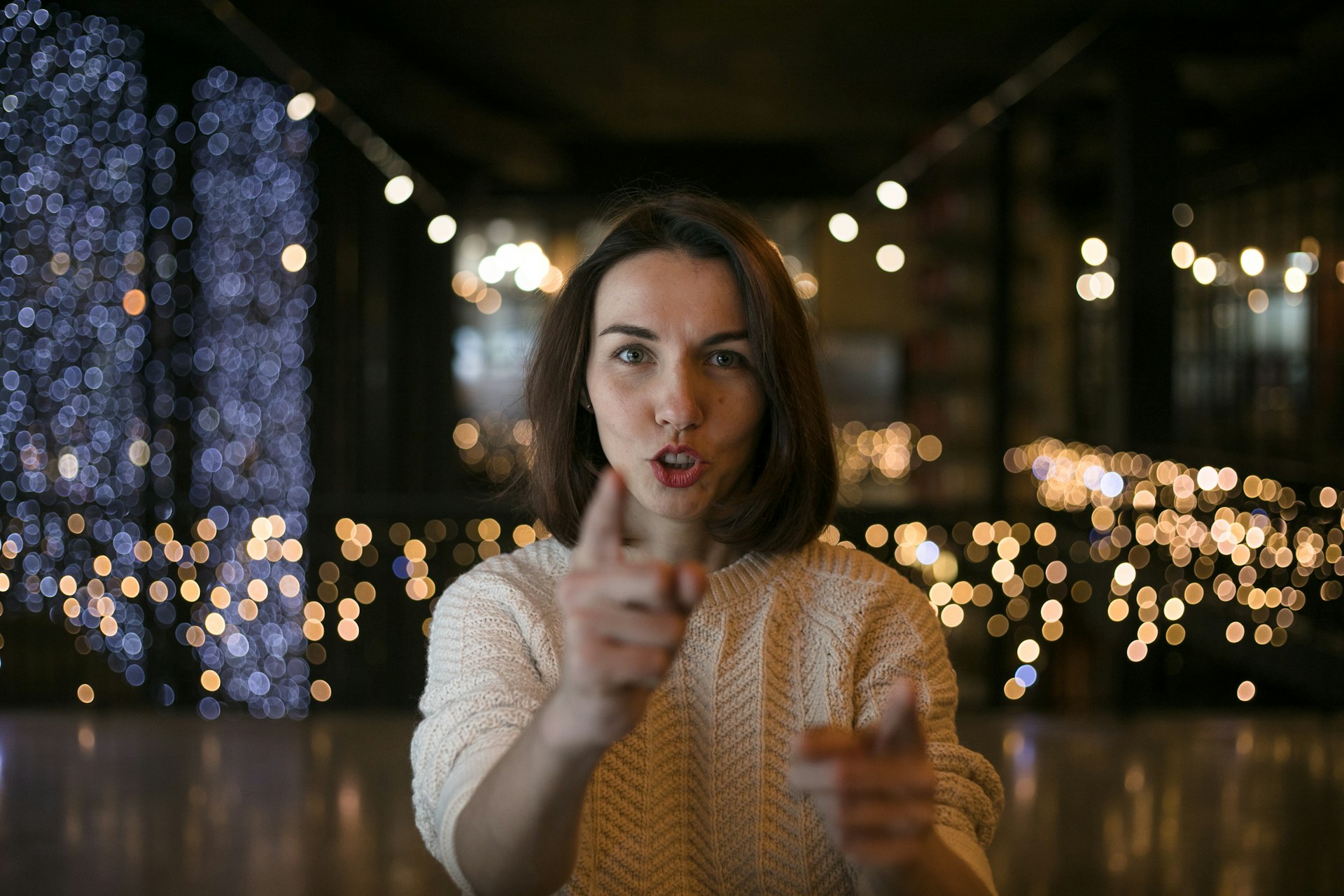 3 Zodiak yang Suka Keceplosan dan Bocorkan Rahasia