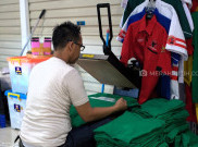 Kaus Sablon DTF Jadi Andalan di Skena Pedagang Atribut Partai