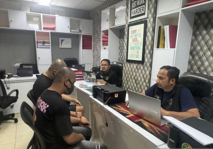 Polisi Bandara Soetta Gagalkan Pengiriman 10 WNI ke Kamboja, Direkrut Melalui Iklan di Facebook