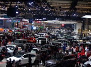 Libur Akhir Pekan, Pecinta Otomotif Padati Pameran GIIAS 2025 di ICE BSD CITY 