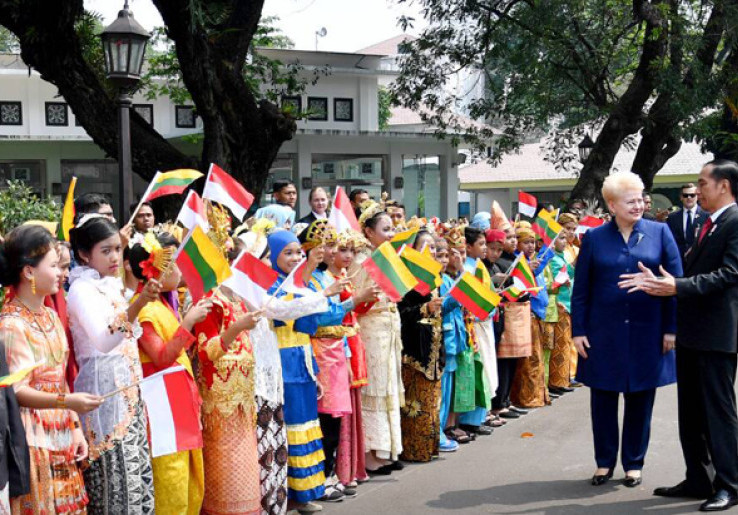 Presiden Jokowi Minta Dukungan Lithuania Pasarkan Sawit ke Eropa