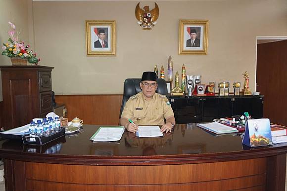Bupati Muara Enim Ahmad Yani