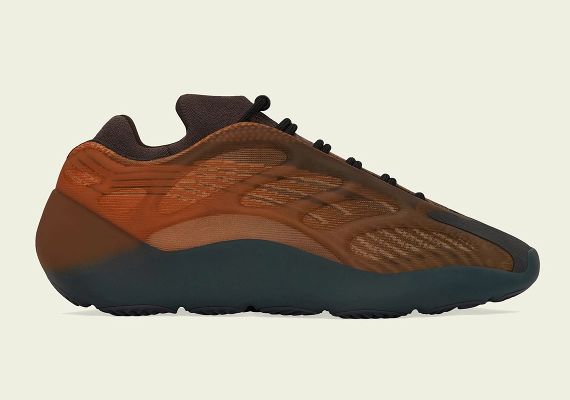 adidas Yeezy 700 v3 “Copper Fade” . (Foto Sneaker News)