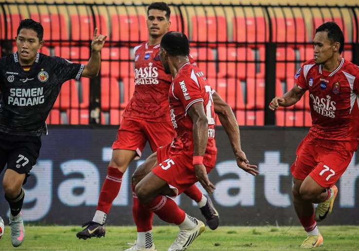 Telan 7 Kekalahan Beruntun, Sang Pelatih Nilai Persijap Tim yang Buruk di Super League