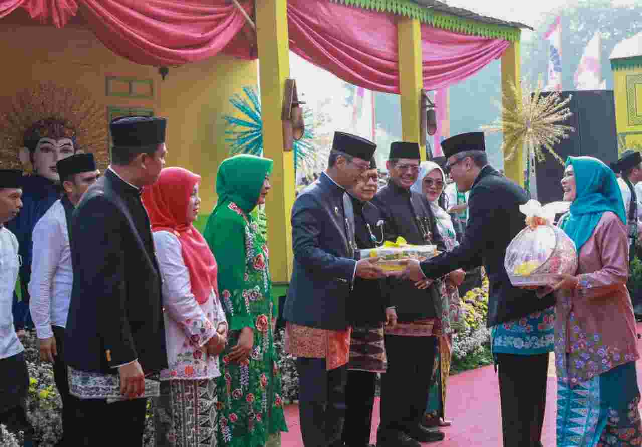 Hadiri Perayaan Lebaran Betawi, Heru Budi Singgung Jakarta Jadi Kota Bisnis Global