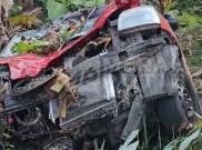 Tikungan Bomo Tawangmangu Makan Korban Jiwa, Kia Picanto Terjun ke Jurang Sedalam 150 Meter