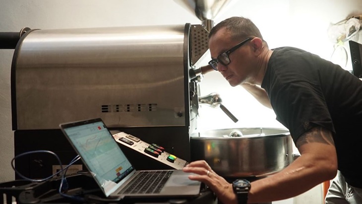 Meski Kondisi Sulit, Riri Mestika Tetap Dukung Barista Asuh untuk Bangkitkan Semangat Para Barista