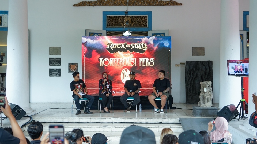 Dari Oslo ke Solo: Mayhem Turun Gunung di Rock In Solo 2025