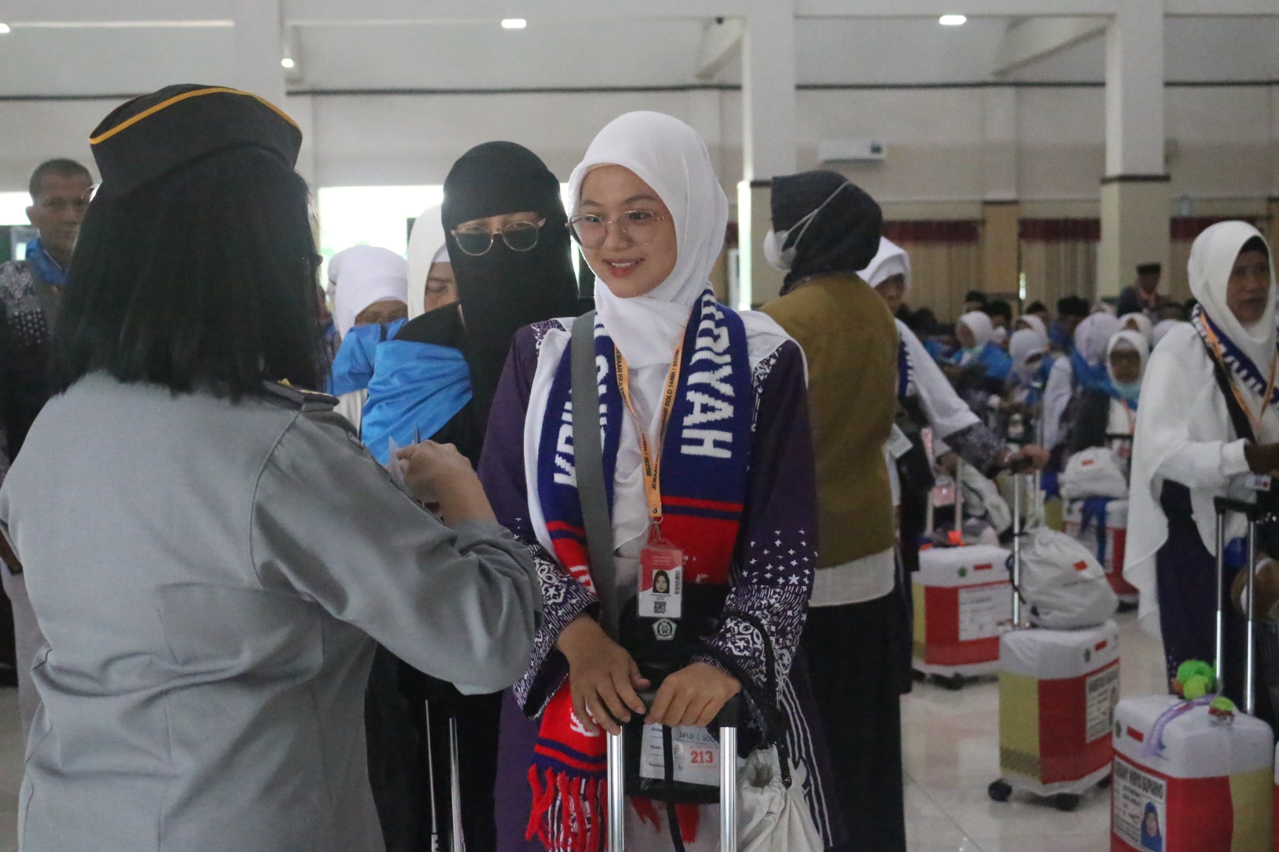 Kisah Jemaah Calon Haji Termuda, Pergi ke Mekkah di Usia 18 Tahun Gantikan Ibunda yang Meninggal 
