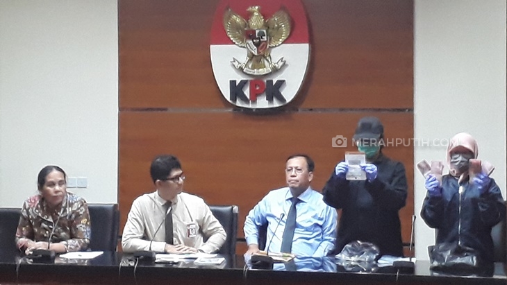 Terima Suap Rp320 Juta, Kepala Kantor Pajak Ambon Langsung Dipecat