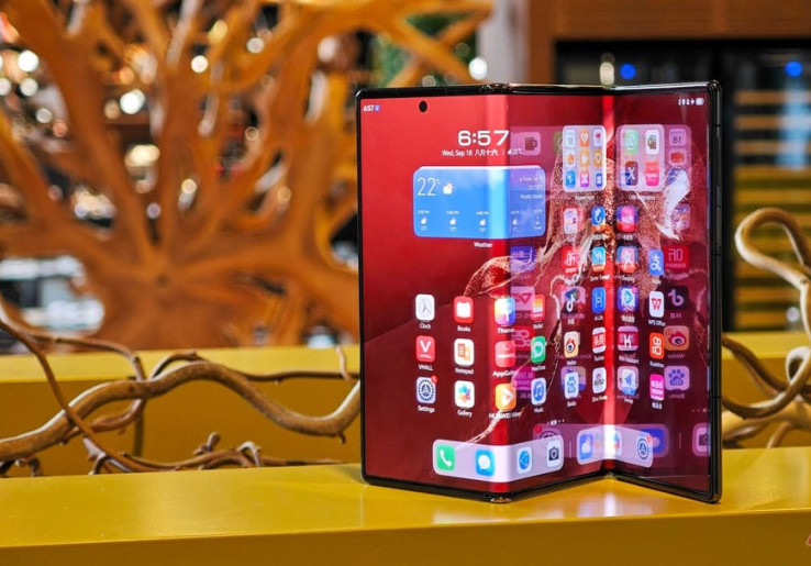 Rilis Terbatas Oktober, Samsung Galaxy Z Trifold Jadi Ponsel Lipat Terunik Berkat G Dual-infold