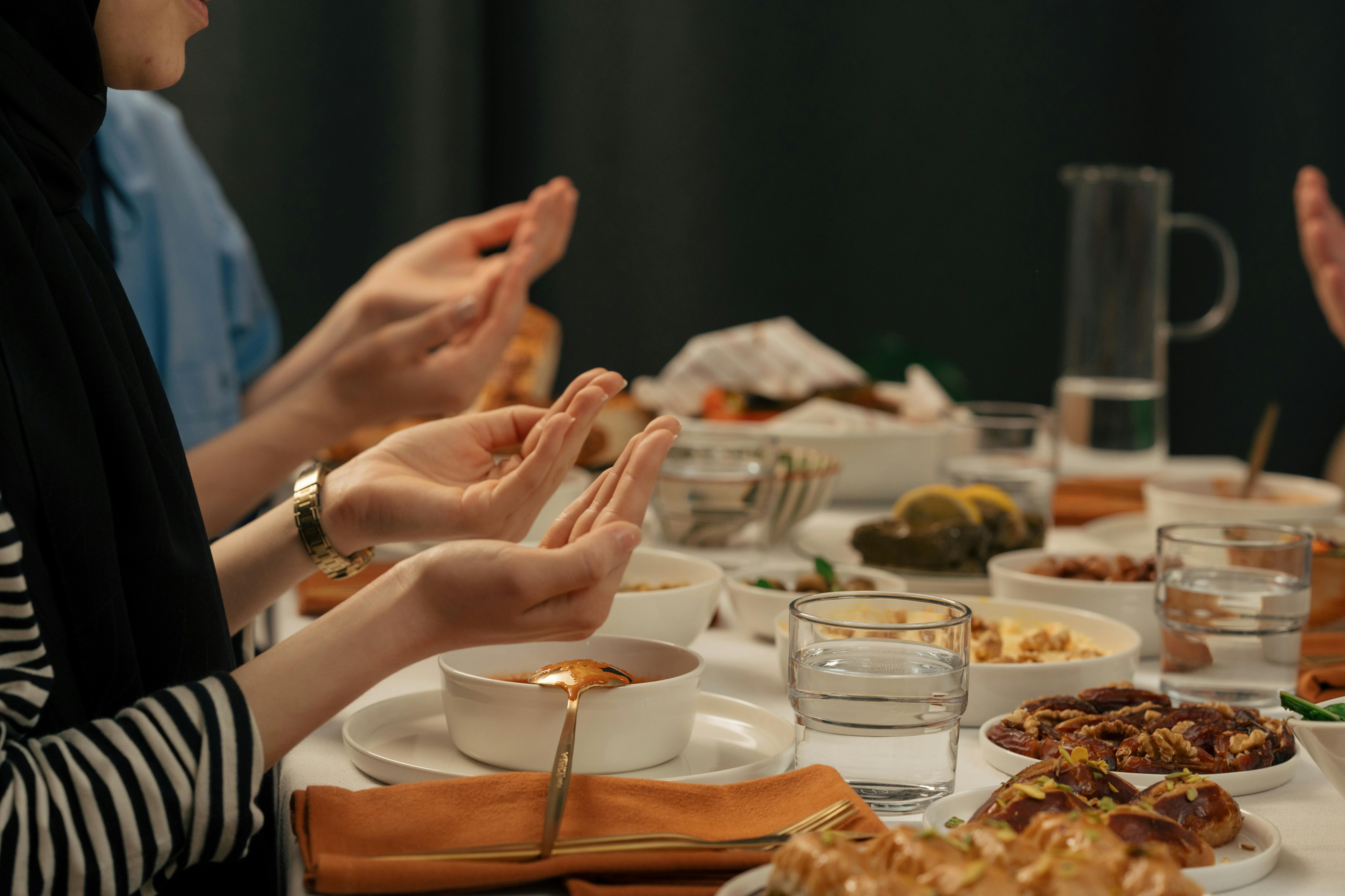 Lontong Isi dan Lemper, Menu Berbuka yang Menyehatkan