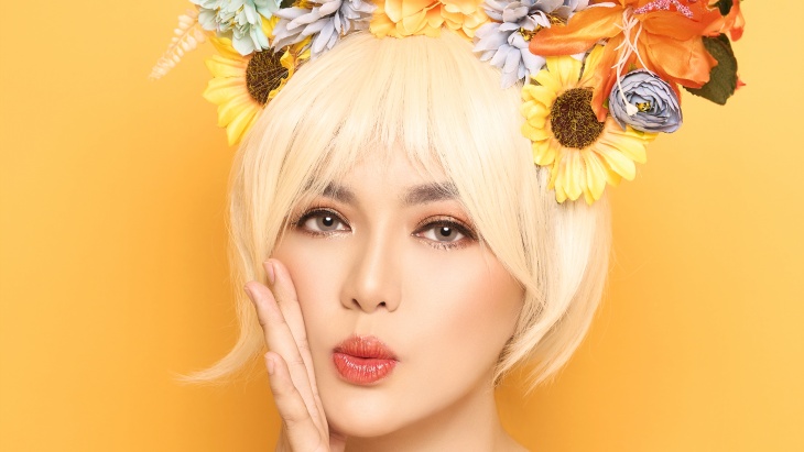 Vicky Shu Ingatkan Untuk Mencintai Diri Sendiri Lewat 'Sunshine'
