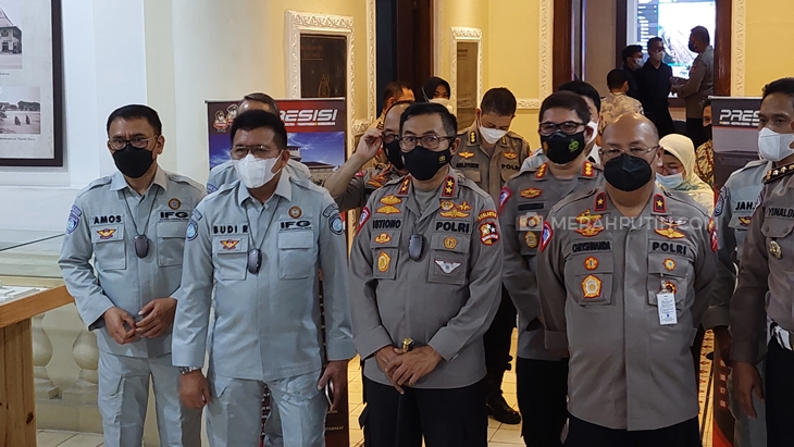   Kakorlantas Mabes Polri Irjen Istiono memberikan keterangan terkait pendirian ratusan check point, Rabu (16/6). (MP/Ismail)