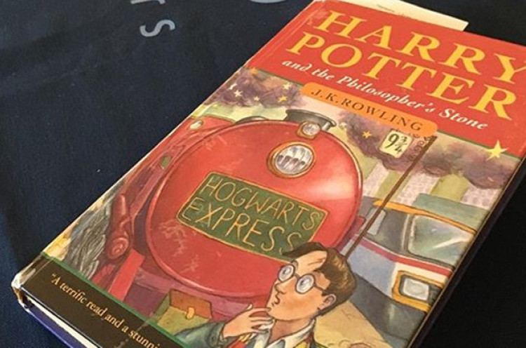 Cetakan Edisi Perdana Harry Potter Terjual Rp490 Juta