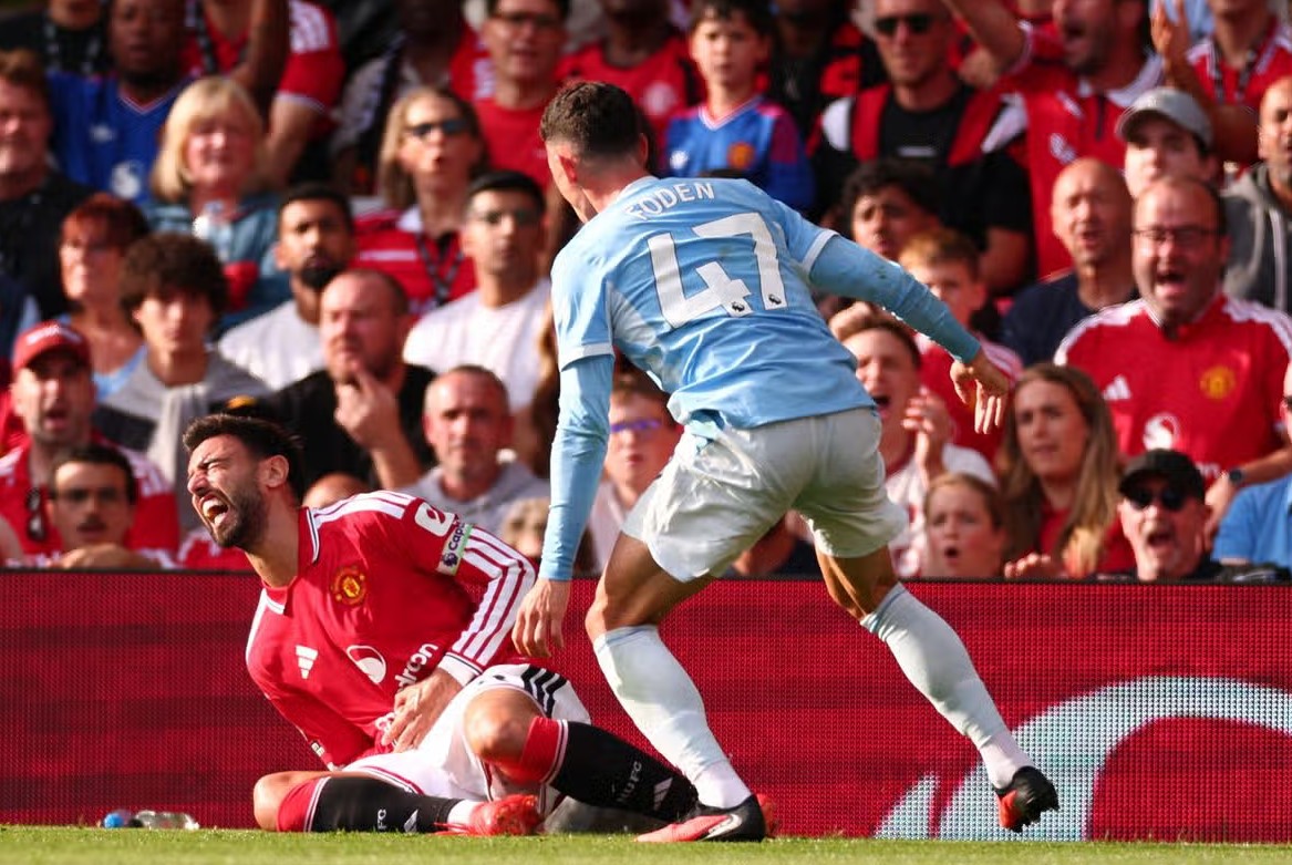 Manchester City 10 Pemain, MU Tetap Kalah: Maresca Bongkar Efek Kartu Merah Foden