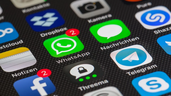 WhatsApp punya banyak fitur keamanan bagi pengguna (Foto: Pixabay/LoboStudioHamburg)