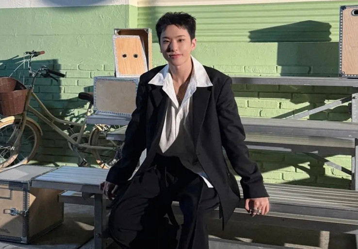 Hoshi SEVENTEEN Rilis 'Boyfriend' saat Wajib Militer, Ini Kisah Romantis di Balik Lagunya