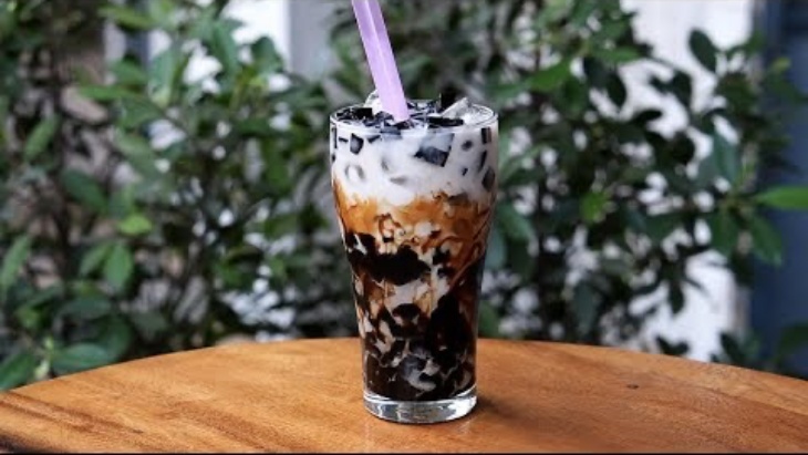 Mengintip Manfaat Minuman 'Grass Jelly and Fresh Milk' untuk Kesehatan - MerahPutih