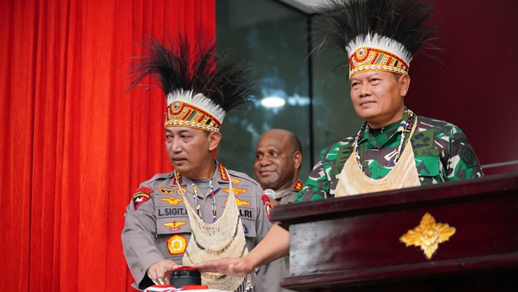 Jokowi Tugaskan TNI-Polri hingga BIN Ikut Bantu Pembangunan Papua
