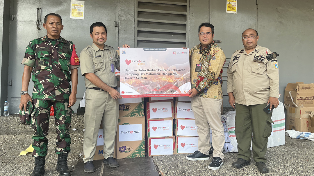 Pemprov DKI Salurkan Bantuan Kebutuhan Pendidikan untuk Penyintas Kebakaran Manggarai