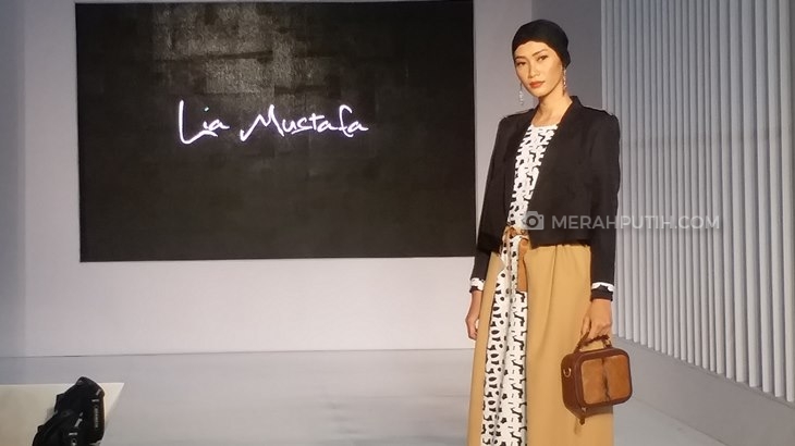 Lia Mustafa Meramu Abad Pertengahan dan Modern dalam Jakarta Fashion Trend 2018