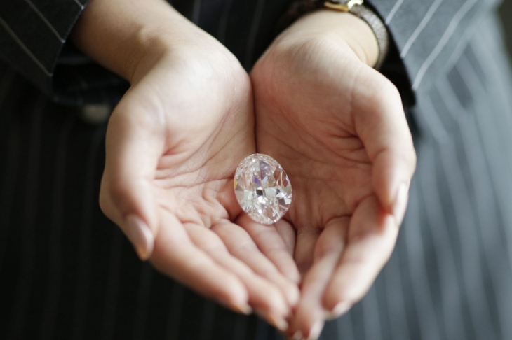 Dipotong dari butiran kasar 271 karat yang ditemukan di Tambang Victor. (Foto: UPI)