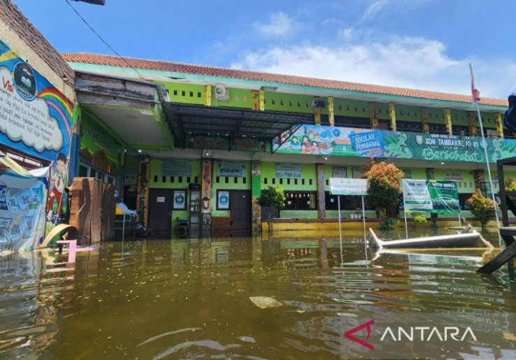 Sudah Satu Pekan Semerang Dilanda Banjir, BNPB Kerahkan Pompa.Portabel