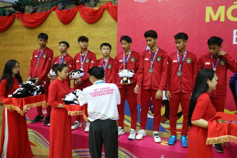 Dikalahkan Vietnam, Tim Bulu Tangkis Beregu Putra Raih Perak di ASG