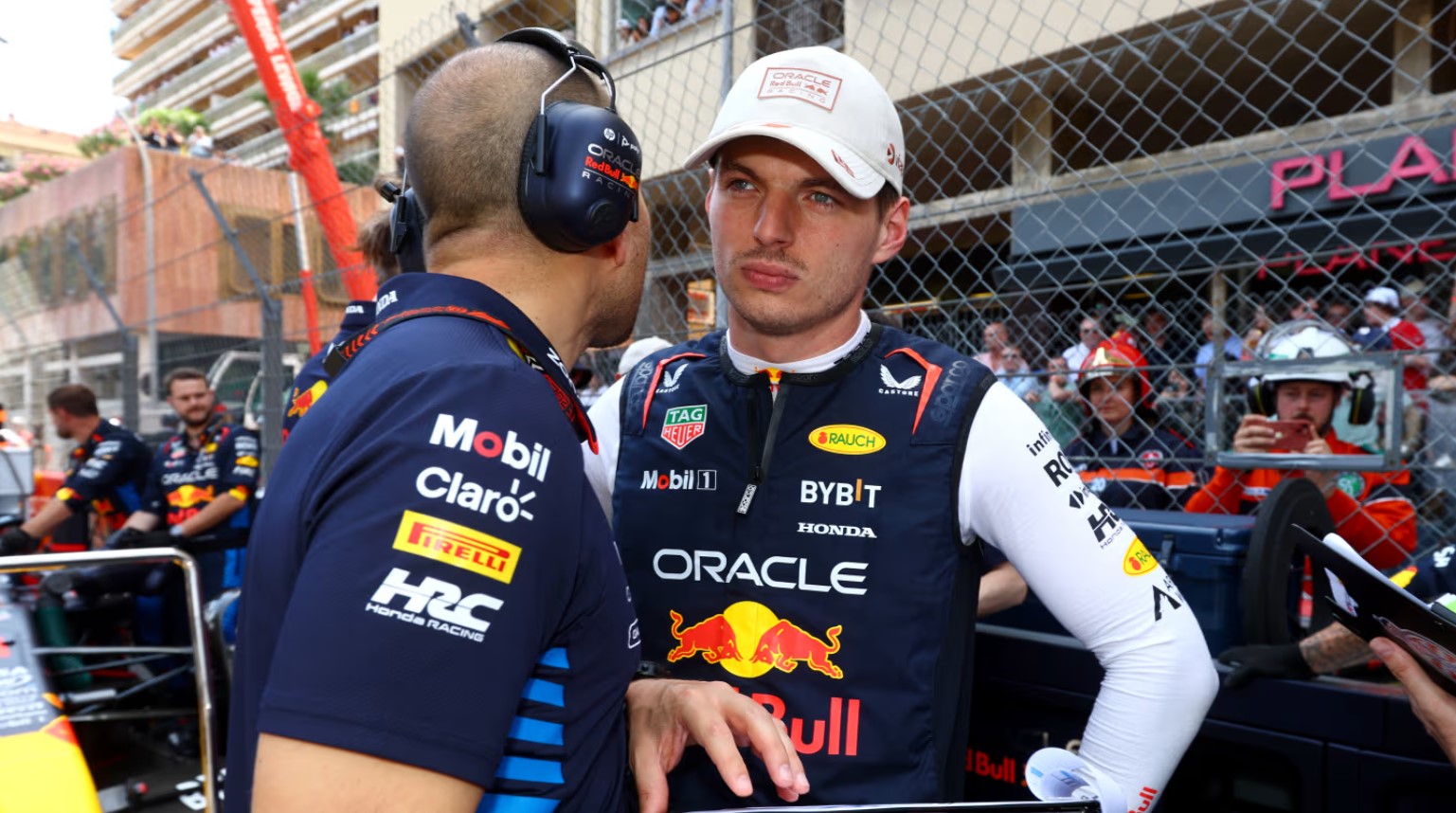 Verstappen Tantang Siapa Pun Kemudikan RB20 Lebih Cepat Darinya