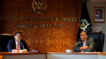 Pimpinan MPR Desak Pemerintah Ambil Langkah Konkrit Terkait Kondisi Konflik Dunia