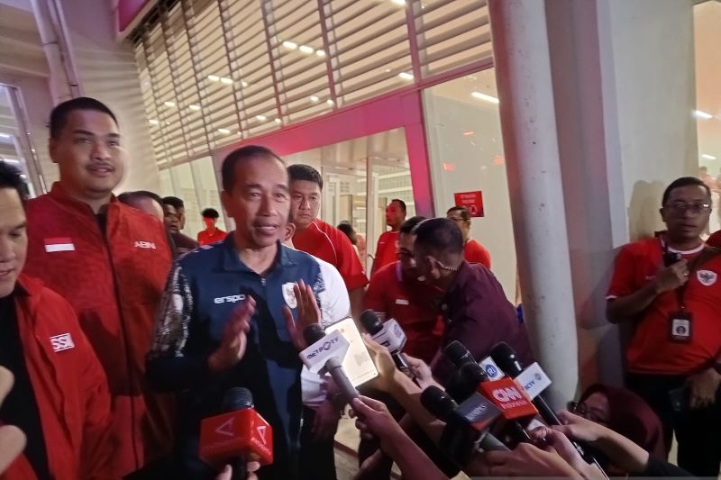 Jadi Saksi Nikah Anak Khofifah, Jokowi Tidak Hadir Penutupan PON 2024