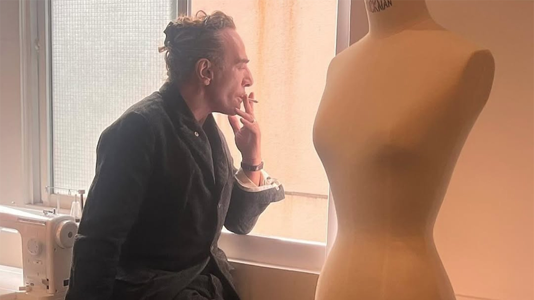 John Galliano Tinggalkan Maison Margiela, Menyebut Sayapnya telah Diperbaiki
