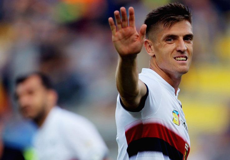 PlayStation, FIFA, dan Proses Adaptasi Piatek di Genoa