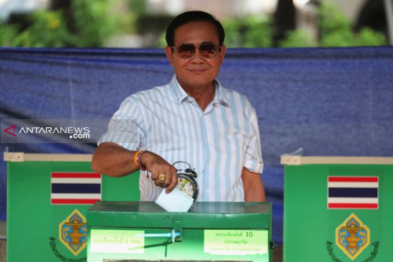 Jutaan Warga Thailand Lakukan Pemilihan Anggota Dewan