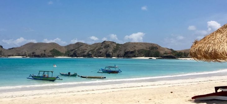 pantai mandalika