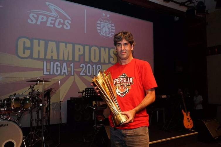 Pelatih Persija Teco