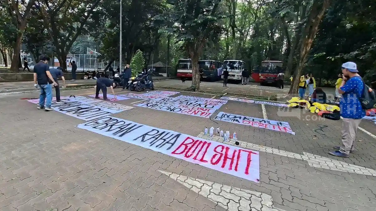 Ada Demo, Pintu Masuk C dan E Stasiun Dukuh Atas Ditutup Sementara