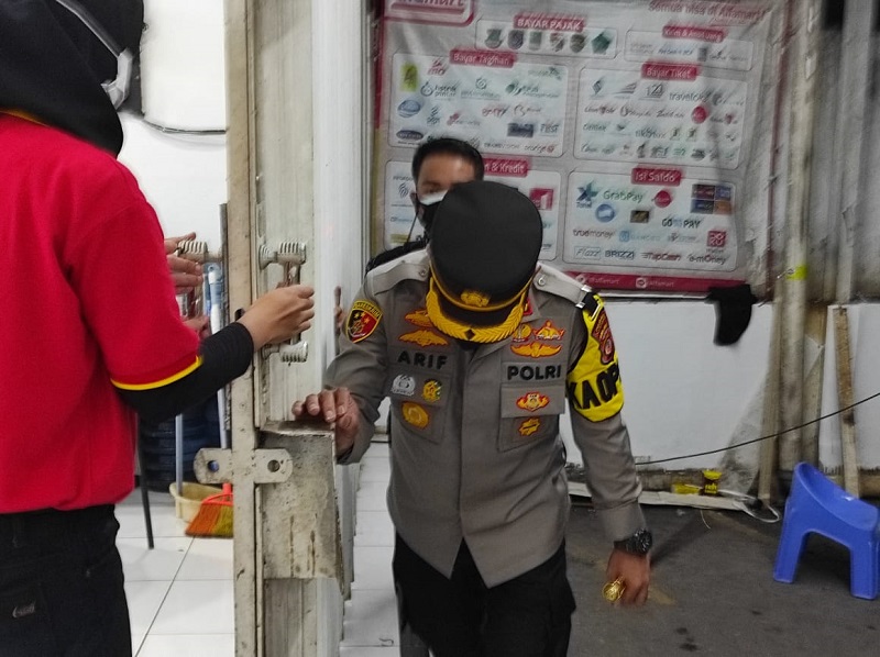 Tindak Pelanggar, Polresta Cirebon Lakukan Patroli PPKM Darurat