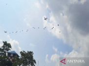 TNI AU Kerahkan Sukoi Hingga F-16 di Atas Langit Kalsel