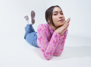 Satine Zaneta Nyanyikan Indahnya Jatuh Cinta di Single 'Selamanya'