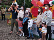 Iriana Jokowi Ajak Kelima Cucu dan Mantu Piknik Keliling Solo