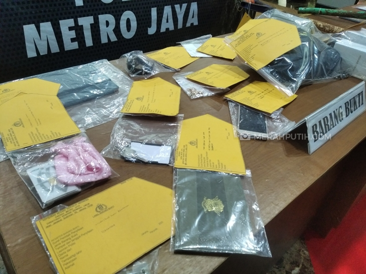 Barang bukti pembunuhan mutilasi di Kalibata City. (Foto: MP/Kanugrahan)