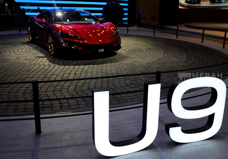 Supercar Listrik BYD Yangwang U9 Mejeng di Ajang Otomotif GIIAS 2025