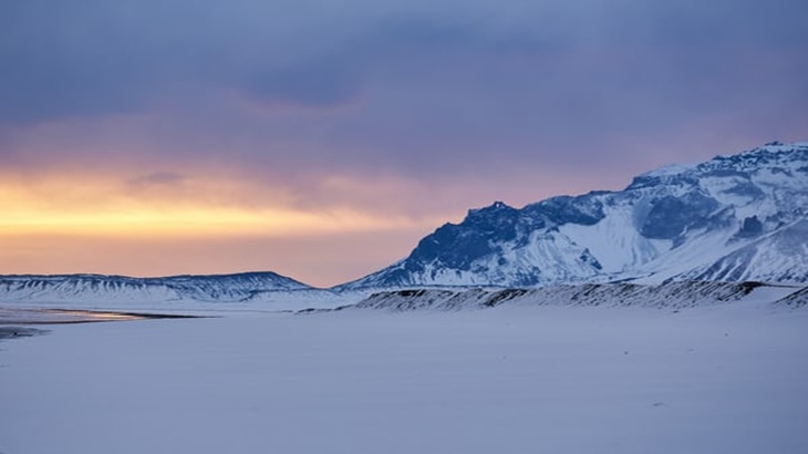 Islandia Hadirkan Bar Vodka di Atas Gletser