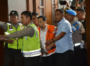 Hakim Tanya Kota Kelahiran, Jawaban Setya Novanto Ngelantur 